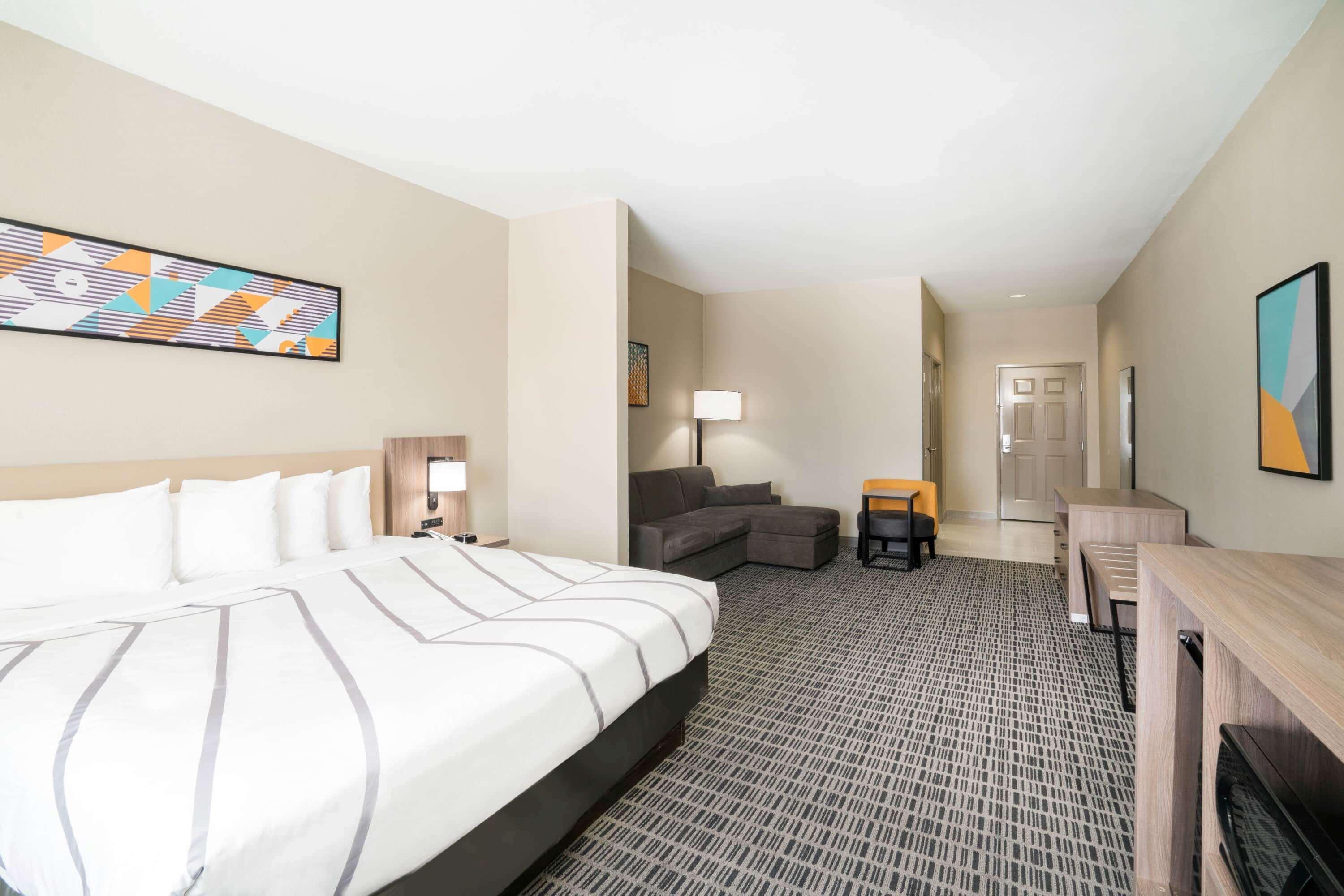 La Quinta By Wyndham Montgomery Exterior photo