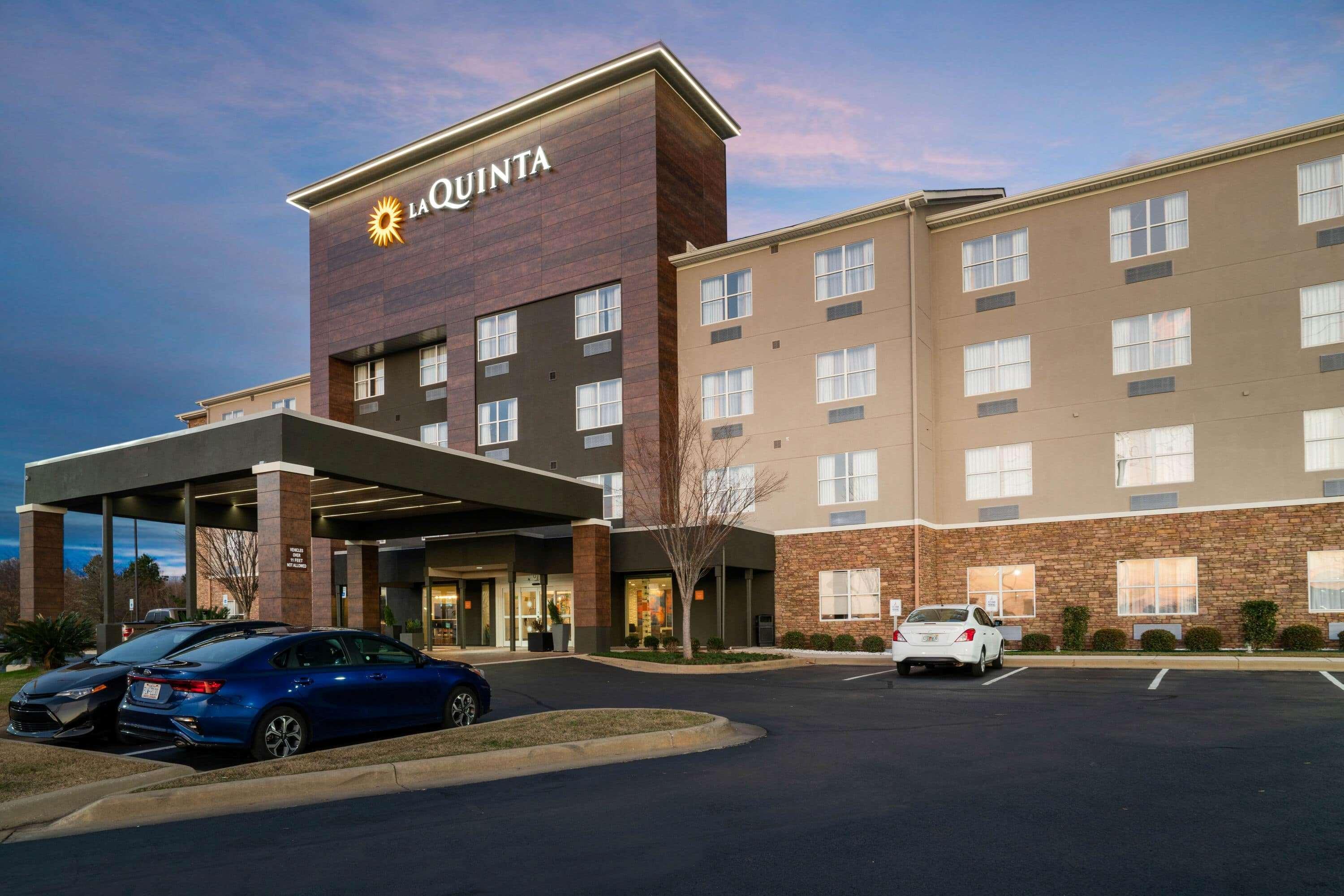 La Quinta By Wyndham Montgomery Exterior photo