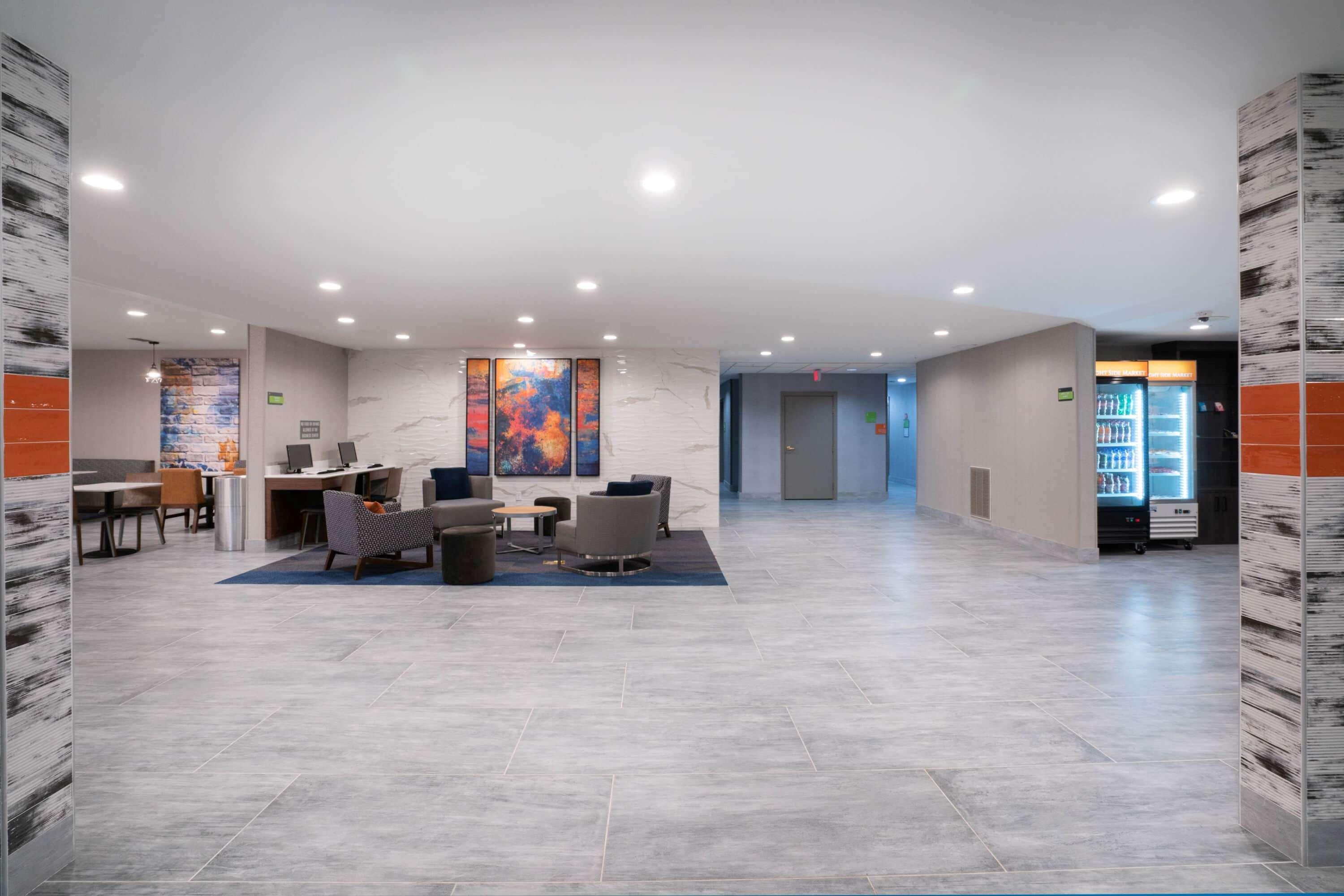 La Quinta By Wyndham Montgomery Exterior photo